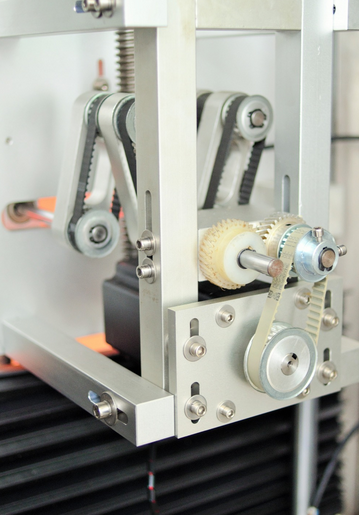 کیپ او د بدن سیل کول د دوه سرونو سره د آستین لیبل کولو ماشین راټیټوي