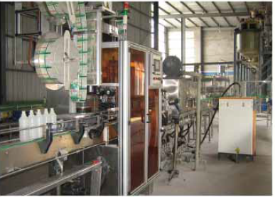 د PVC او PET بوتلونو لپاره د واټر پروف او rustproof سکرین آستین لیبل ماشین