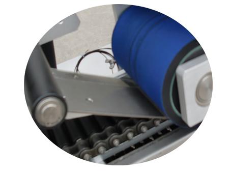 د کاغذ ټیوب لیبل کولو ماشین 500 رولر د ځان چپکونکي پارچه سټیکر لیبل اچوي