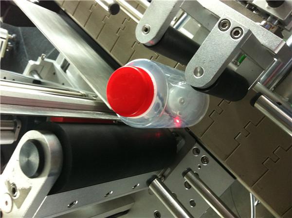 د څښاک ساحې لپاره د پاوپا / ګوا ګرد بوتل سټیکر لیبل کولو ماشین