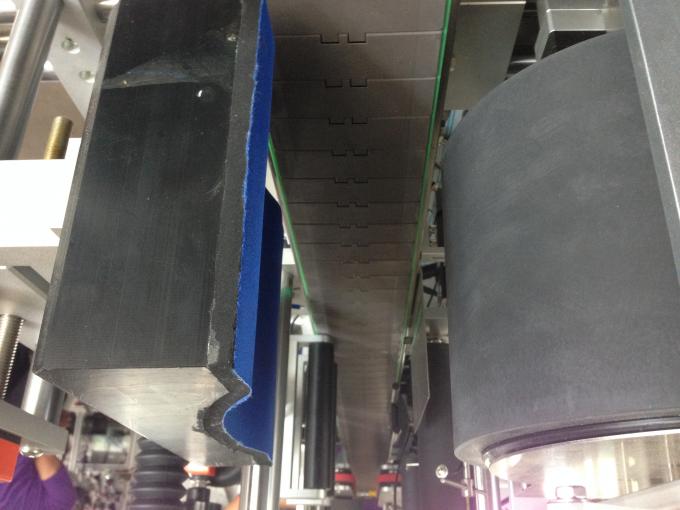 د پلاستيک / شیشې ګرد بوتل لپاره اتوماتیک سټیکر لیبل غوښتونکی