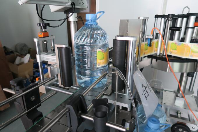 5L د څښاک اوبو دور بوتل سټیکر لیبل کولو ماشین ، د ځان چپکونکي لیبل چپچل کولو ماشین