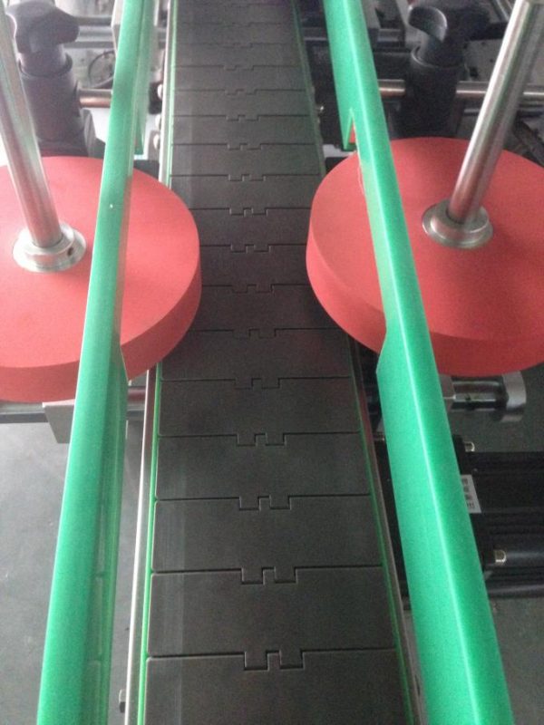 د ګردي / چوکۍ / سبیلفورم بوتل لپاره اتومات لیبل غوښتونکی