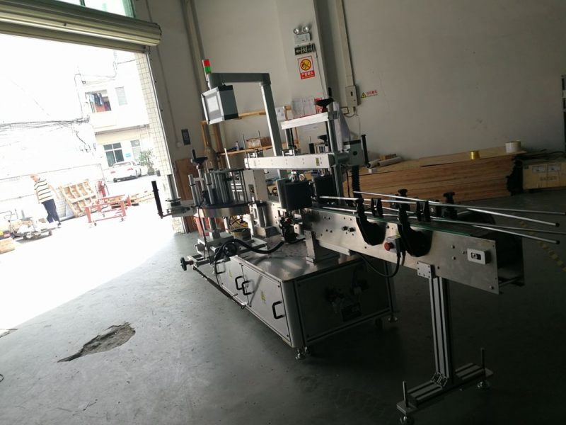 د چین دوه چنده راونډ بوتل سټیکر لیبلینګ ماشین ، لیبل چوکۍ 190 ملي متره عرضه کونکی