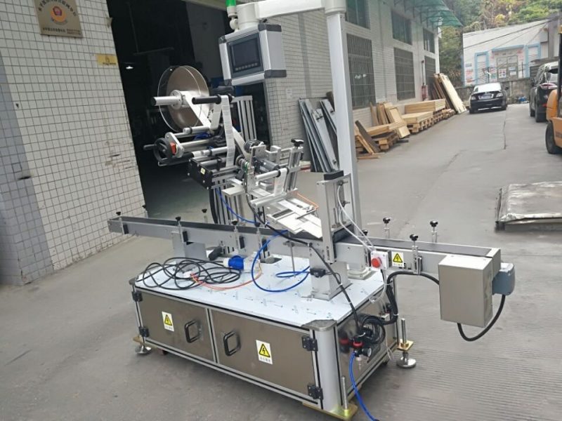 د چینل سټیکر ټاپ لیبلینګ ماشین د نوزل پاؤچ بریښنایی چلولو ډوله عرضه کونکي لپاره